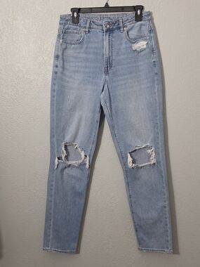 American Eagle Mom Jean Light Wash High Rise Distressed Womens 8 Long